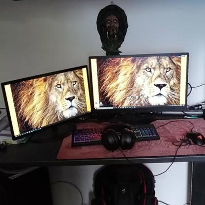 Installation d’un poste de gaming avec double écrans
